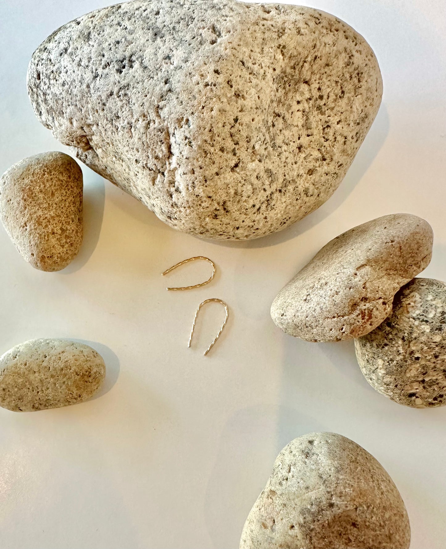 Twisted & Smooth Arch Earrings